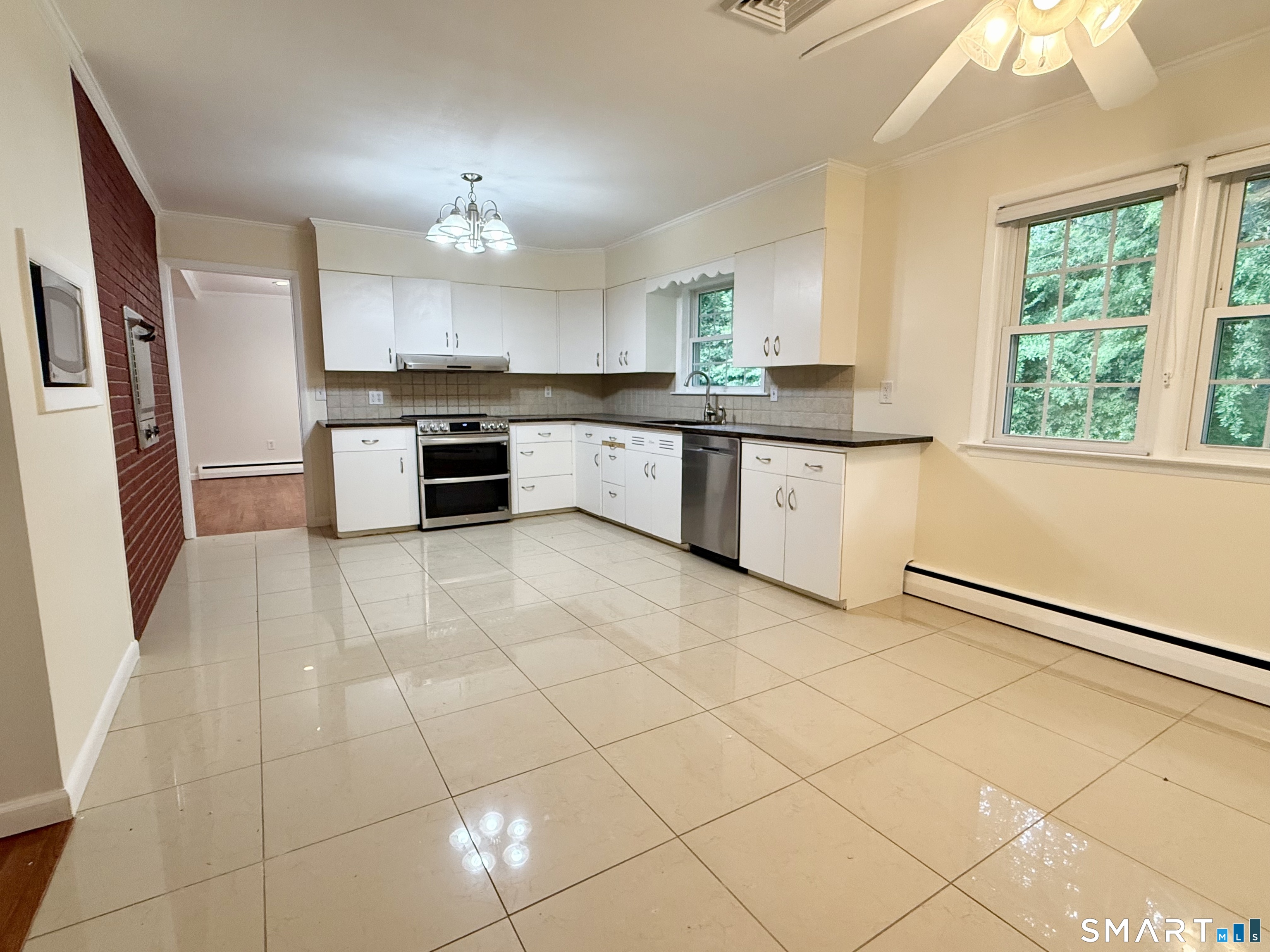 21 Byron Place New Haven CT 06515