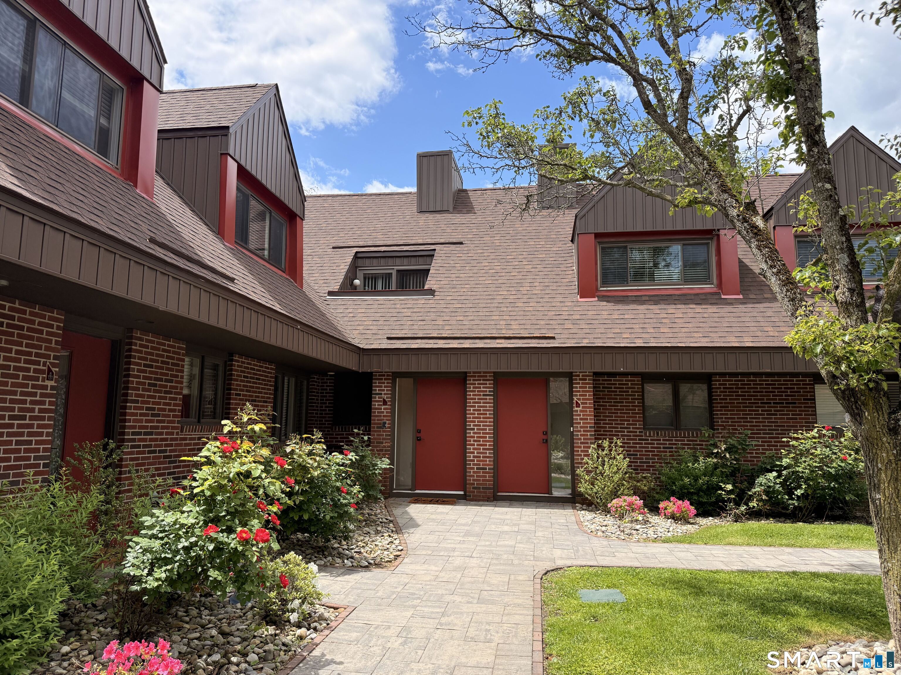 132 Montoya Drive Branford CT 06405