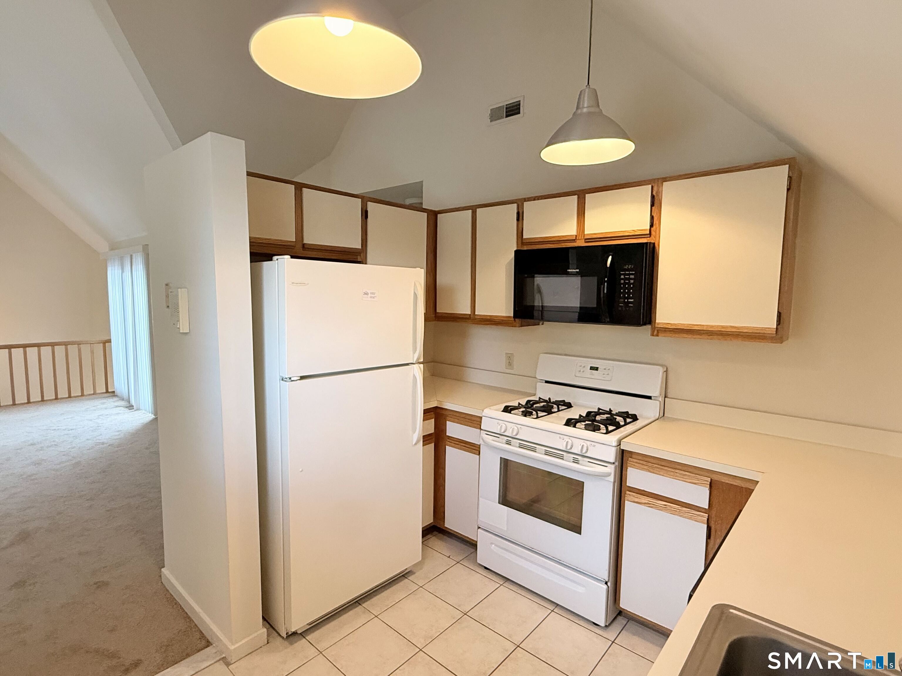 132 Montoya Drive Branford CT 06405