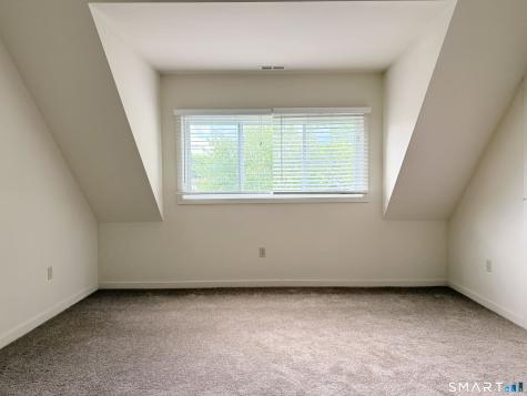 132 Montoya Drive Branford CT 06405