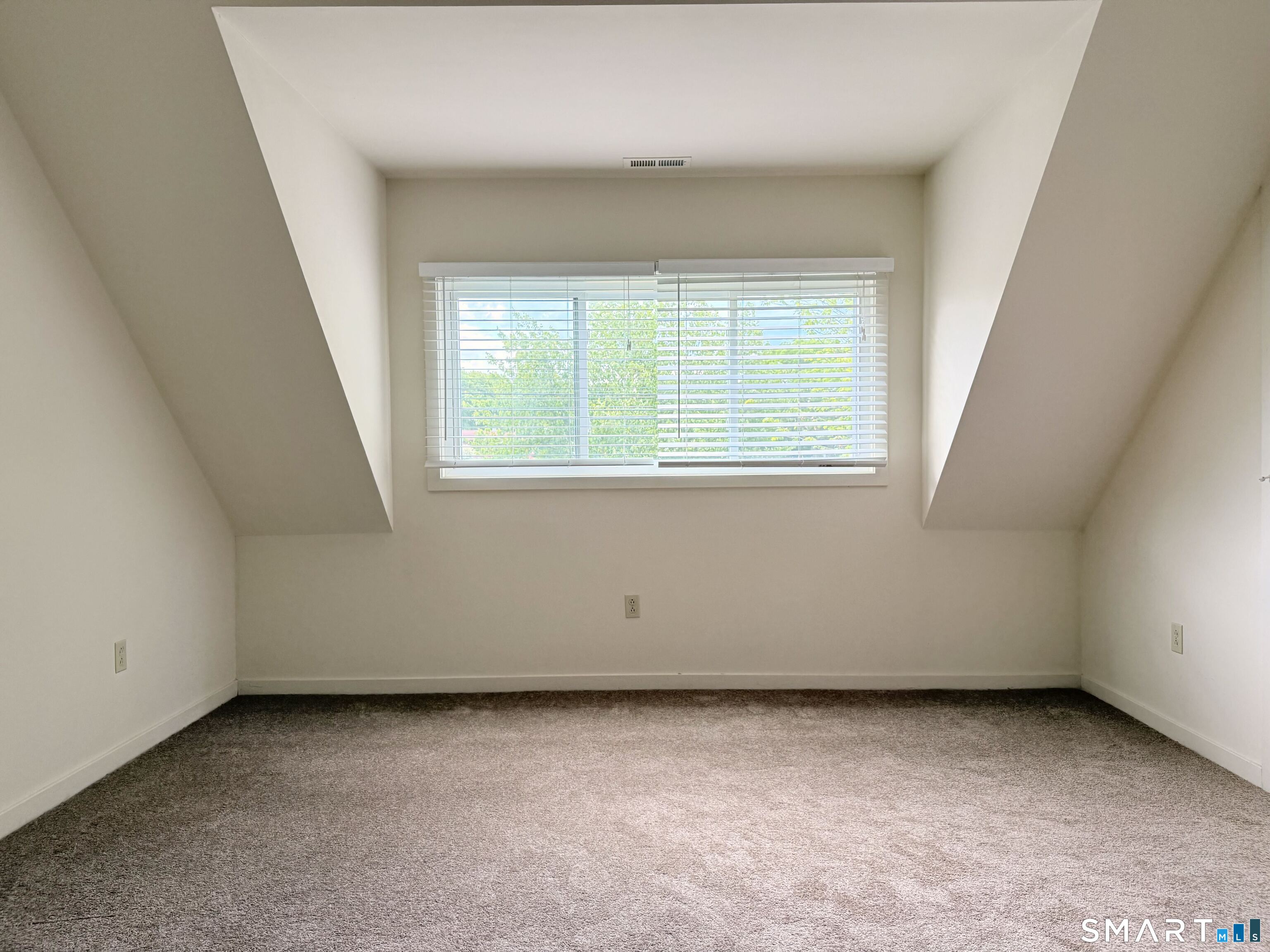 132 Montoya Drive Branford CT 06405