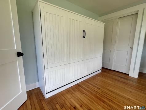 18 Brown Street Guilford CT 06437