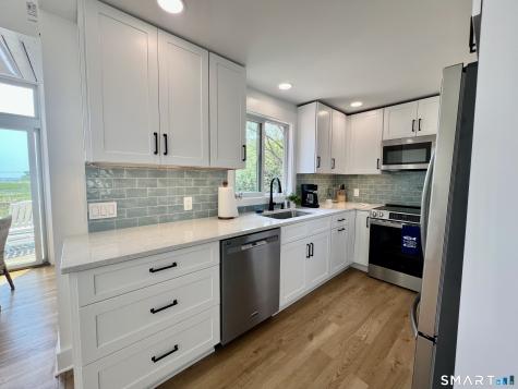 18 Brown Street Guilford CT 06437