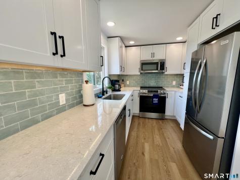 18 Brown Street Guilford CT 06437