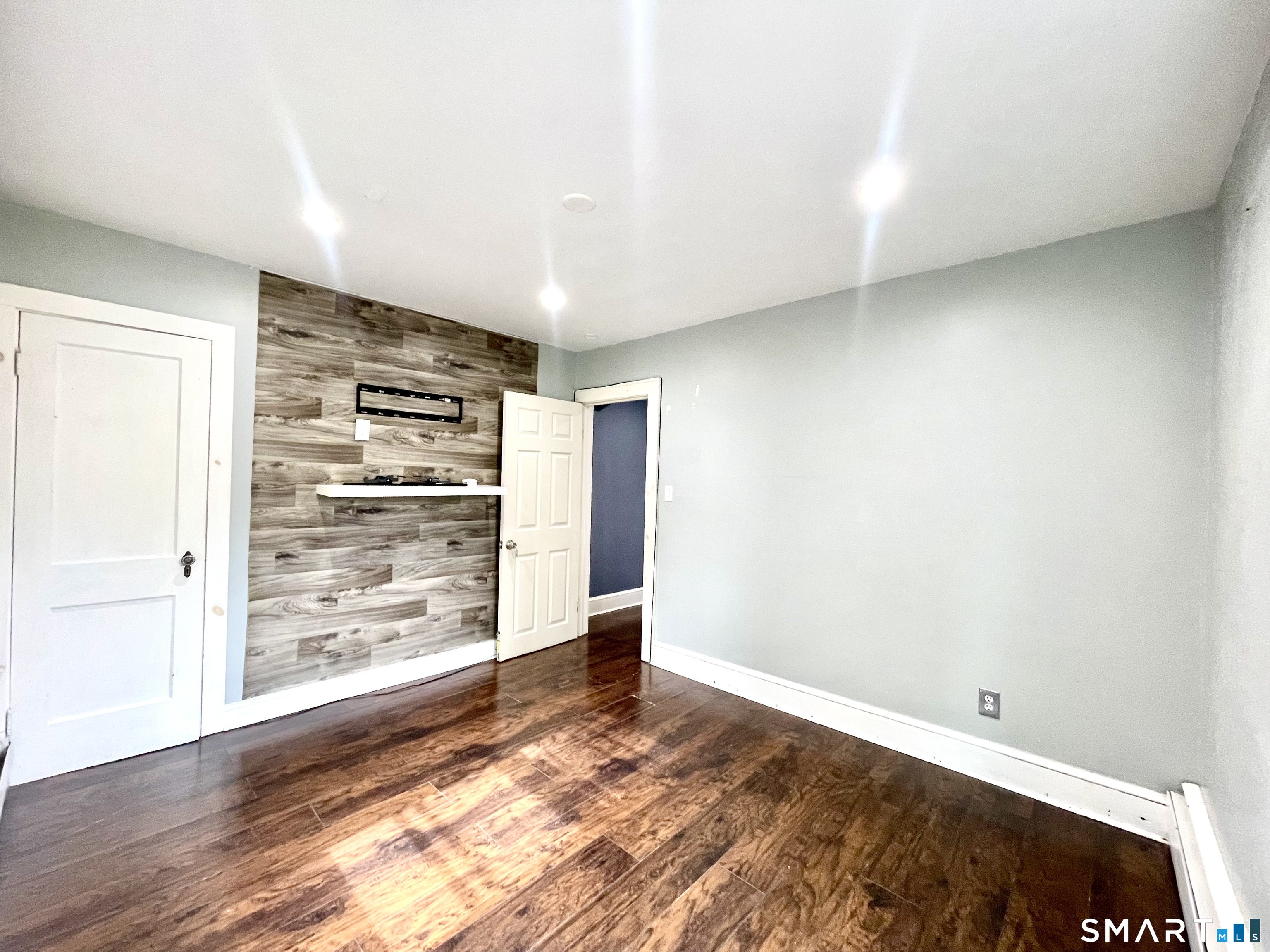 304 Queen Street Bristol CT 06010