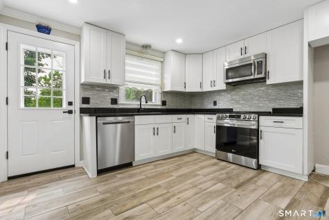 122 Upper State Street North Haven CT 06473