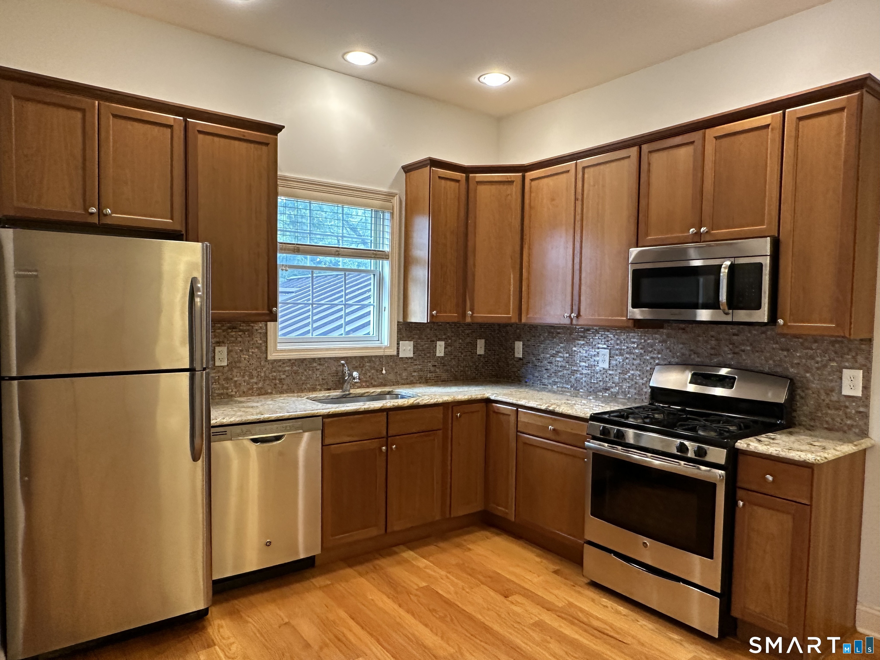 2518 Whitney Avenue Hamden CT 06518