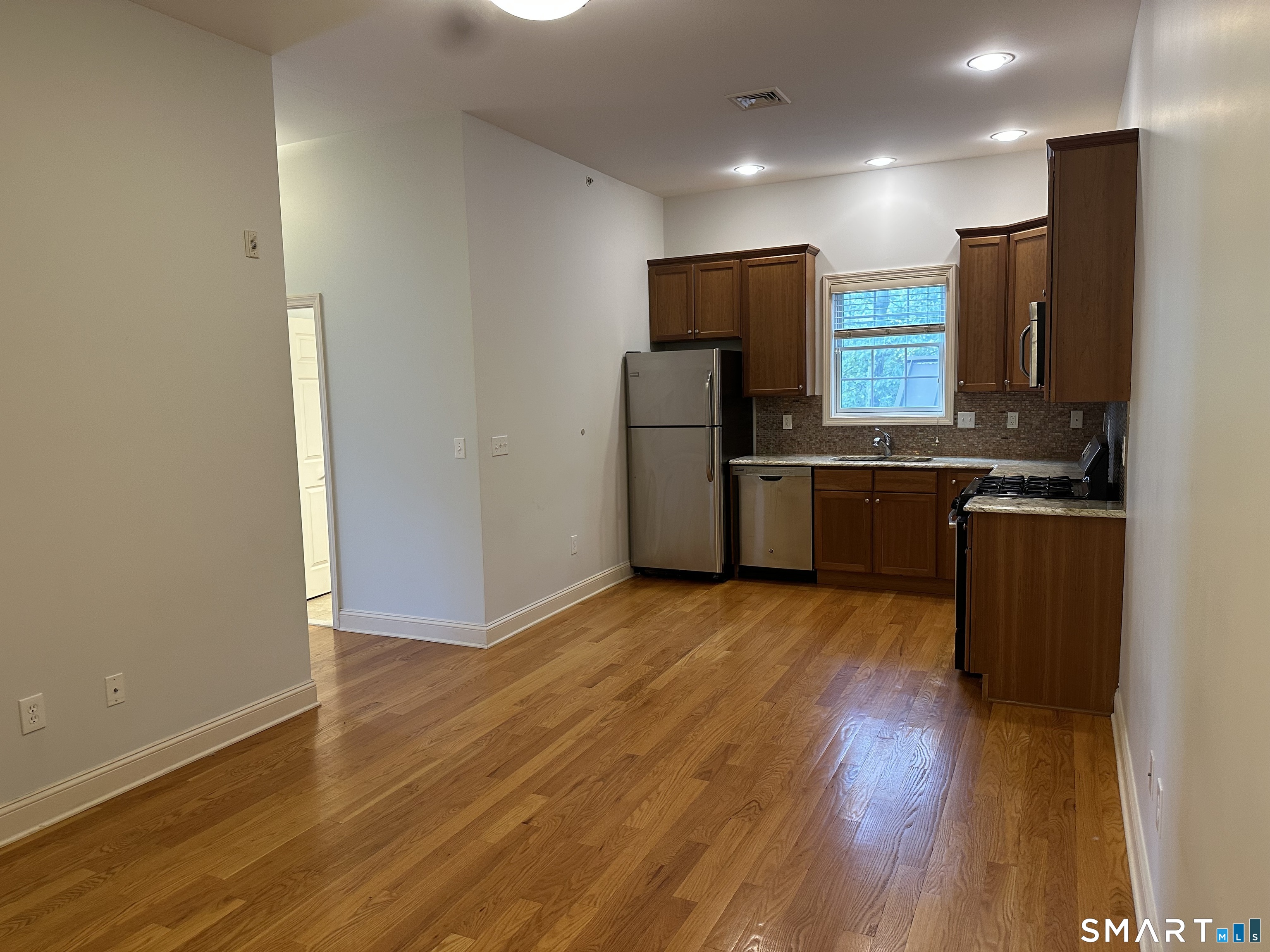 2518 Whitney Avenue Hamden CT 06518