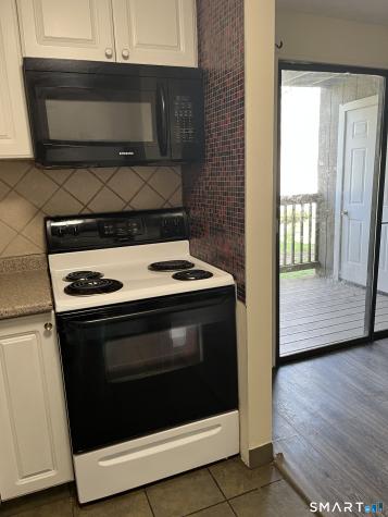 20 Burgundy Hill Lane Middletown CT 06457