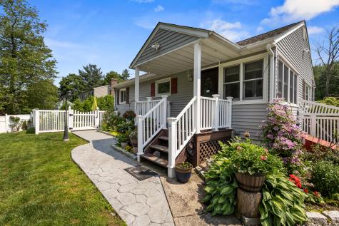 2 Blueberry Lane Danbury CT 06810