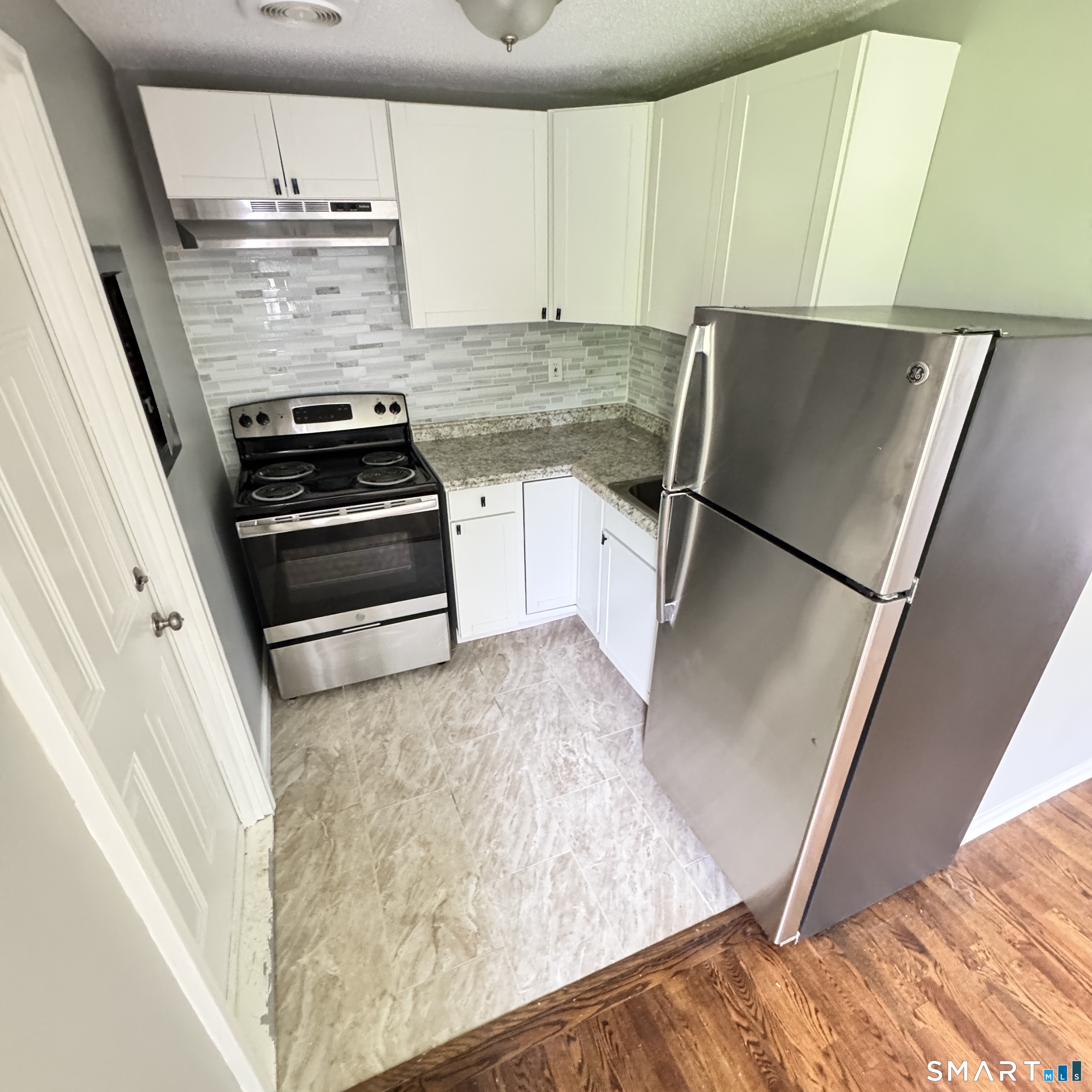 32 Old Foxon Road East Haven CT 06513