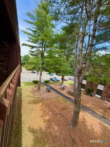 95 Woodsedge Drive Newington CT 06111