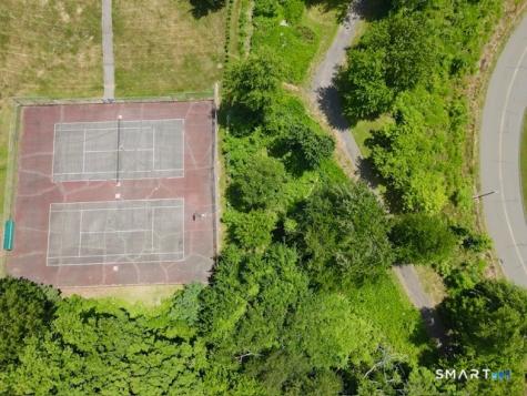 95 Woodsedge Drive Newington CT 06111