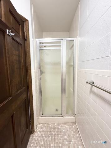 95 Woodsedge Drive Newington CT 06111