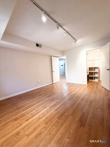 95 Woodsedge Drive Newington CT 06111