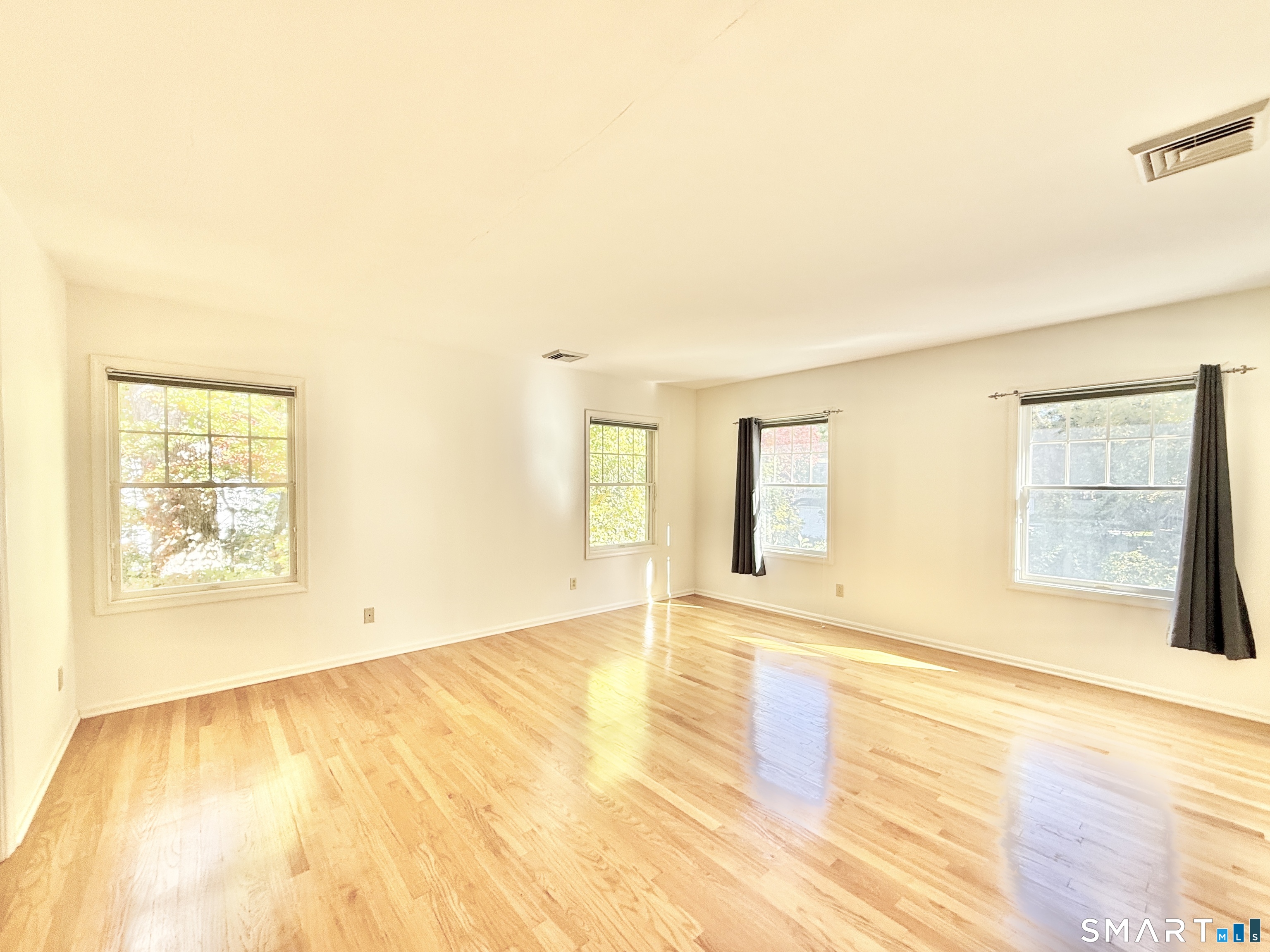 176 Nichols Avenue Stamford CT 06905