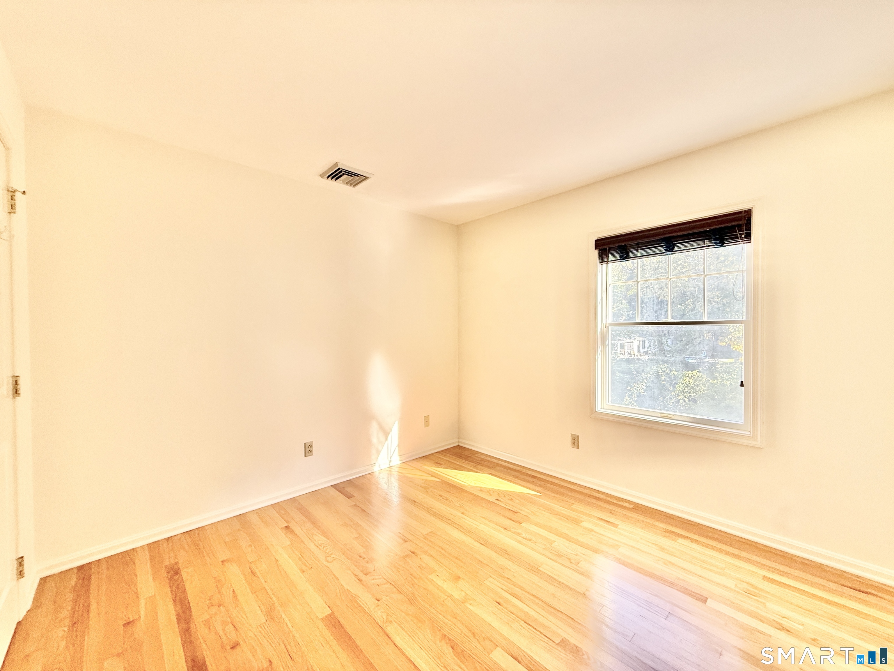 176 Nichols Avenue Stamford CT 06905