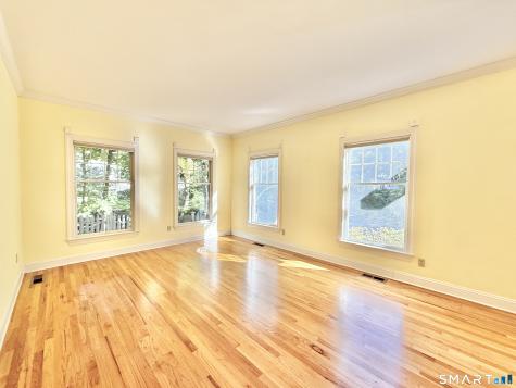 176 Nichols Avenue Stamford CT 06905