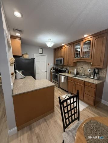 33 Langdon Court Berlin CT 06037