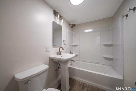 33 Hartford Avenue Madison CT 06443