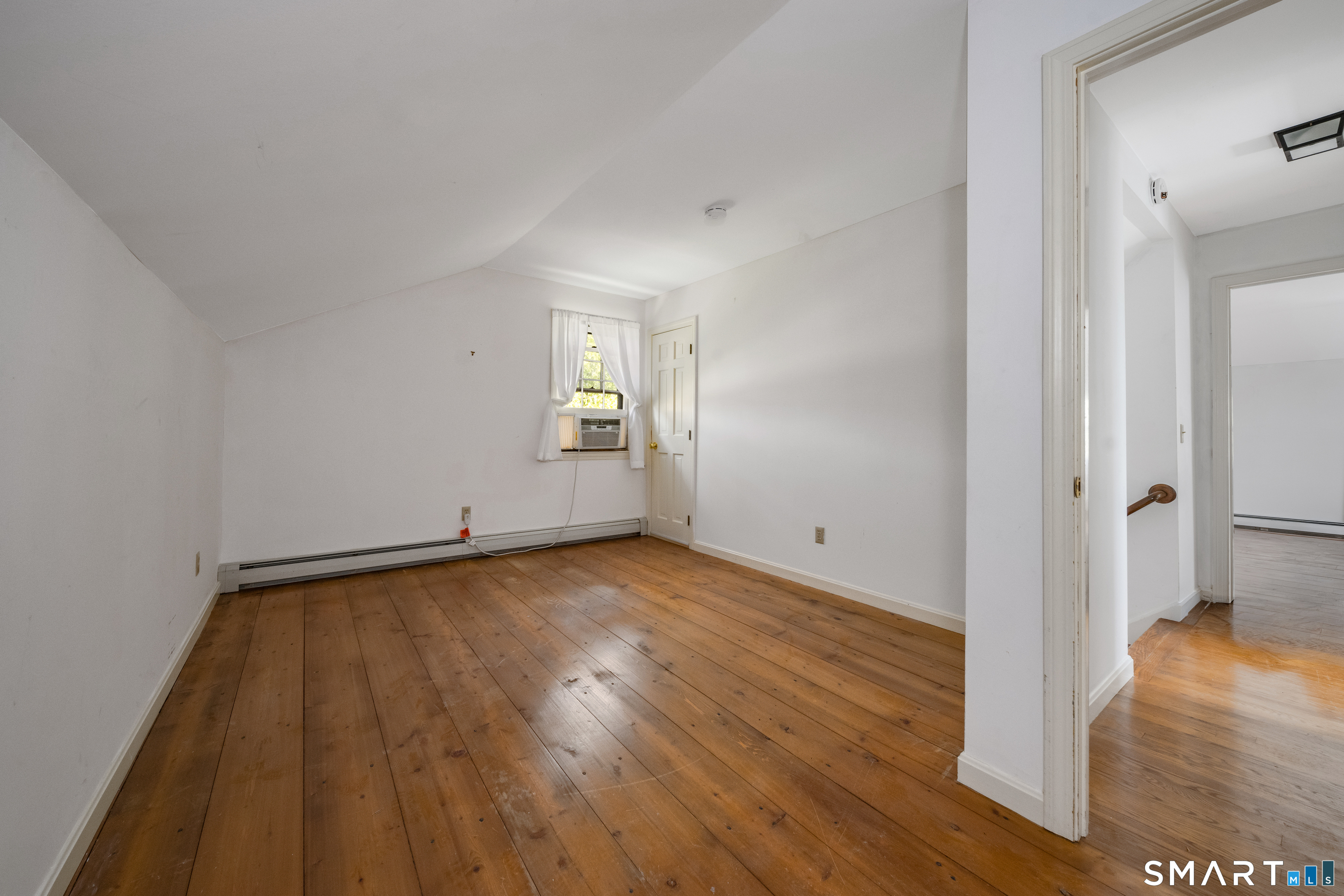 33 Hartford Avenue Madison CT 06443