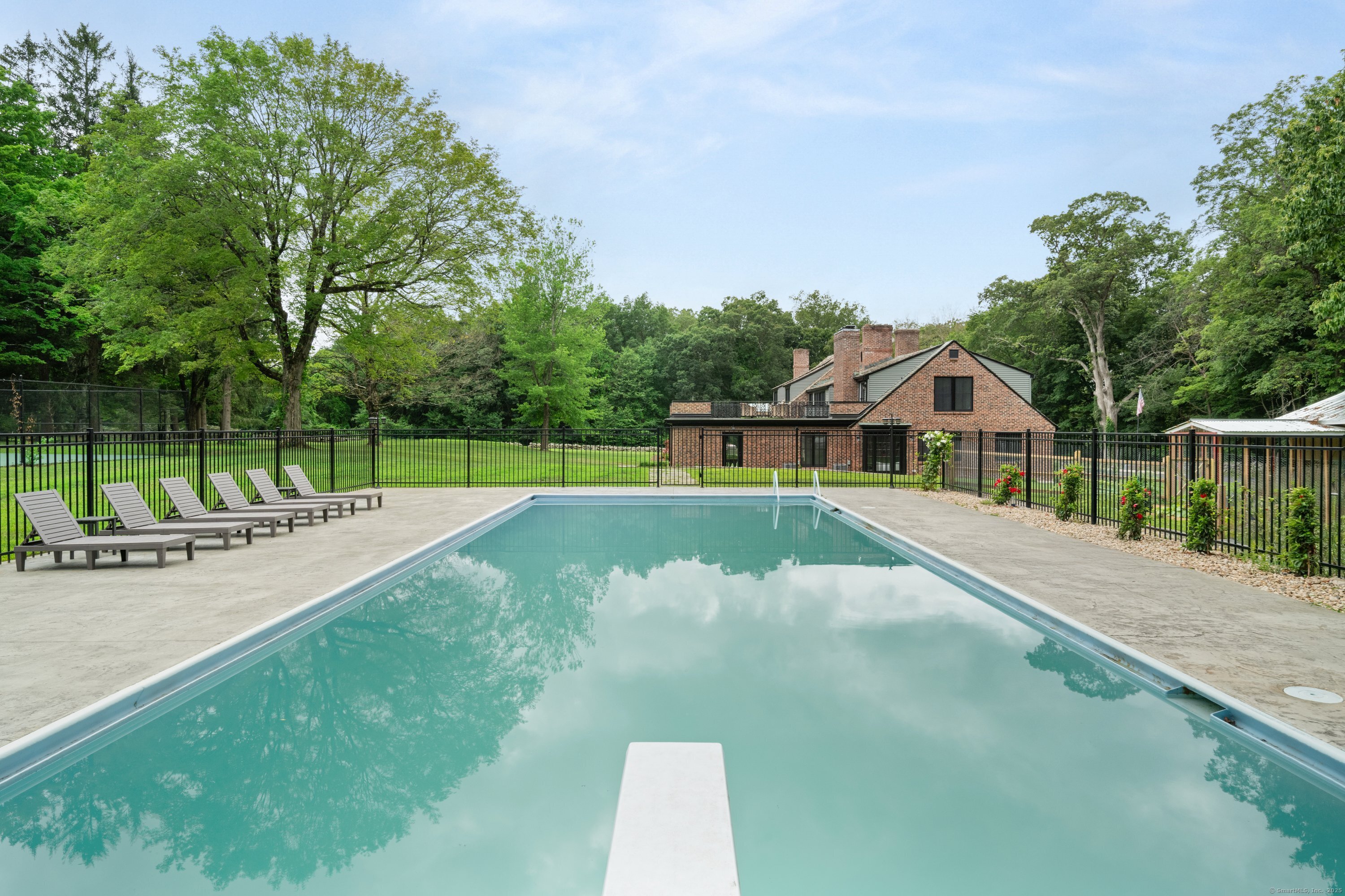 372 Tucker Hill Road Middlebury CT 06762