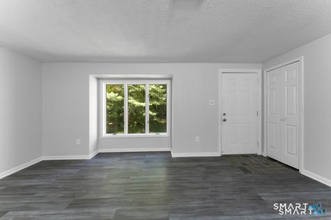 12 Kings Wood Manor Shelton CT 06484