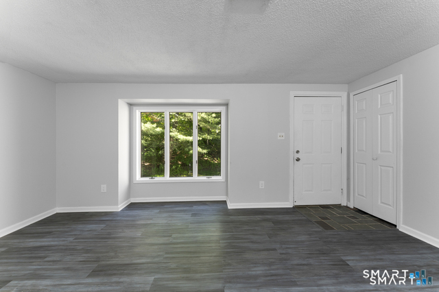 12 Kings Wood Manor Shelton CT 06484