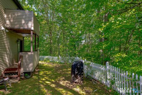 12 Kings Wood Manor Shelton CT 06484