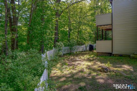 12 Kings Wood Manor Shelton CT 06484
