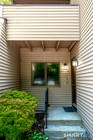12 Kings Wood Manor Shelton CT 06484