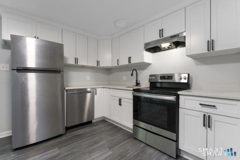 12 Kings Wood Manor Shelton CT 06484
