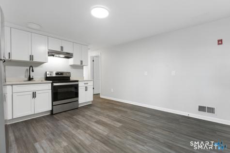 12 Kings Wood Manor Shelton CT 06484