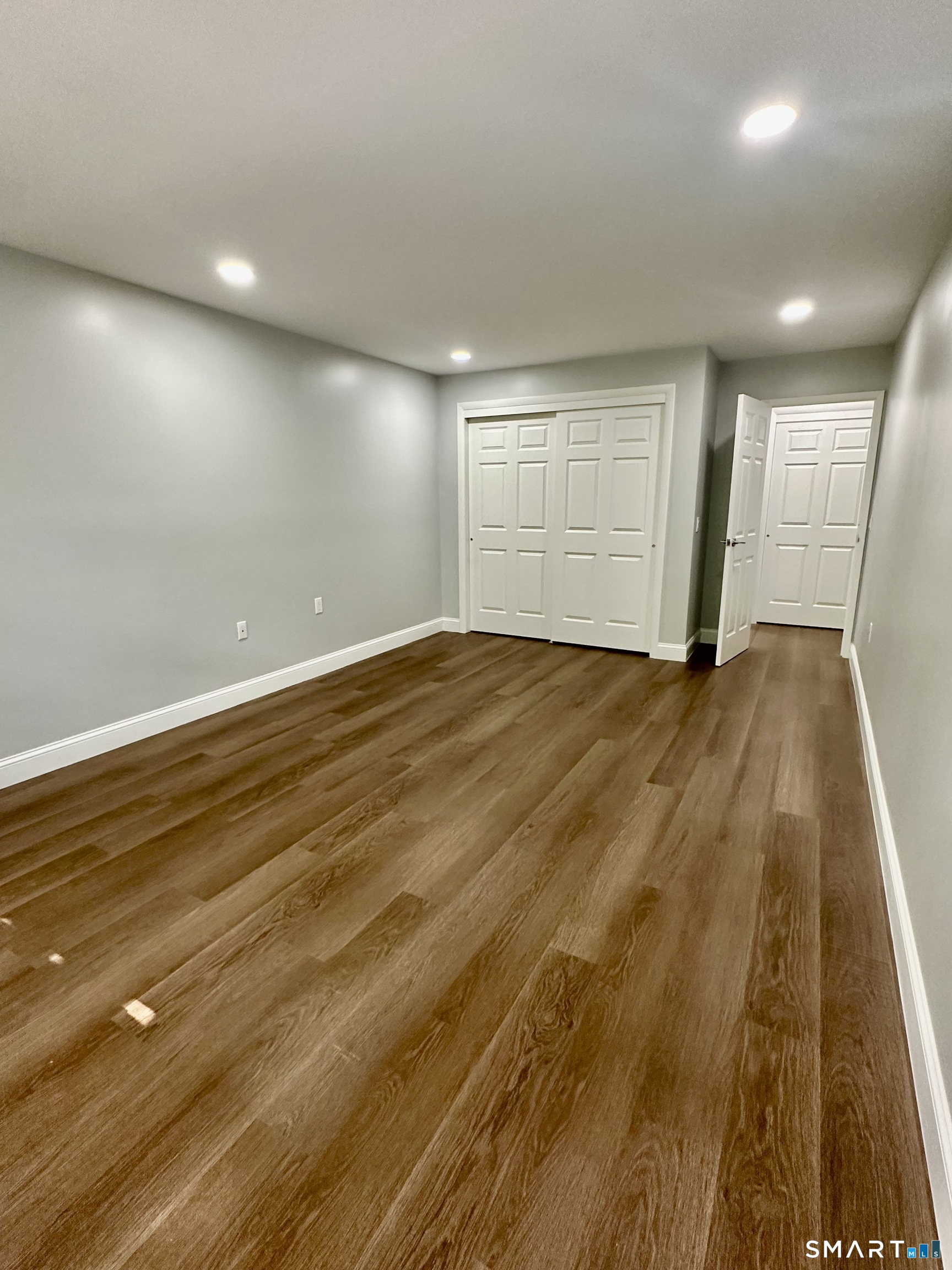 887 Farmington Avenue West Hartford CT 06119