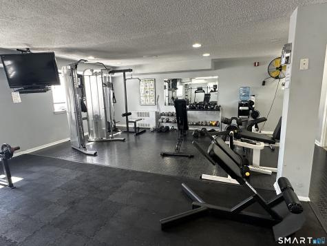 887 Farmington Avenue West Hartford CT 06119