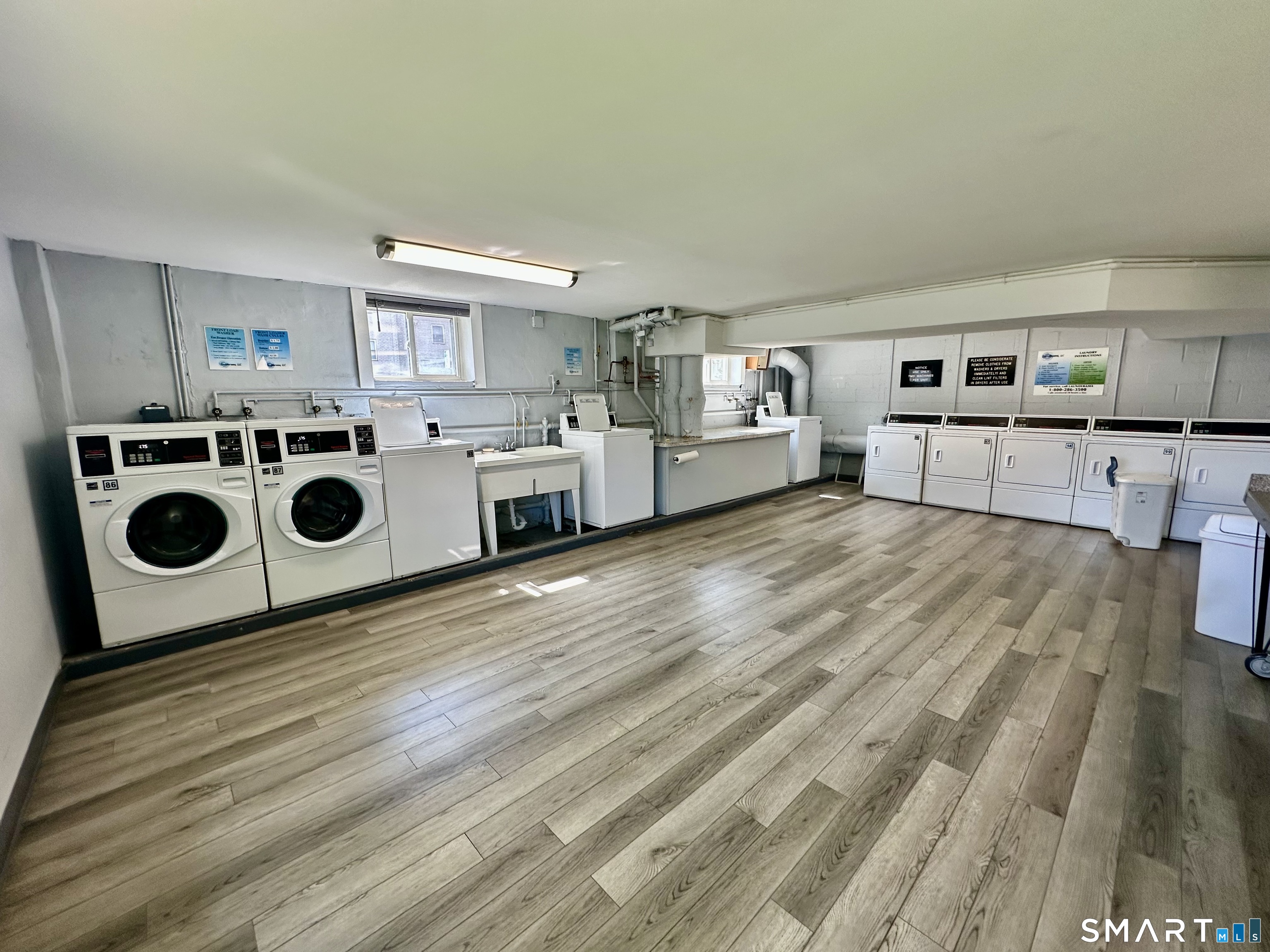 887 Farmington Avenue West Hartford CT 06119