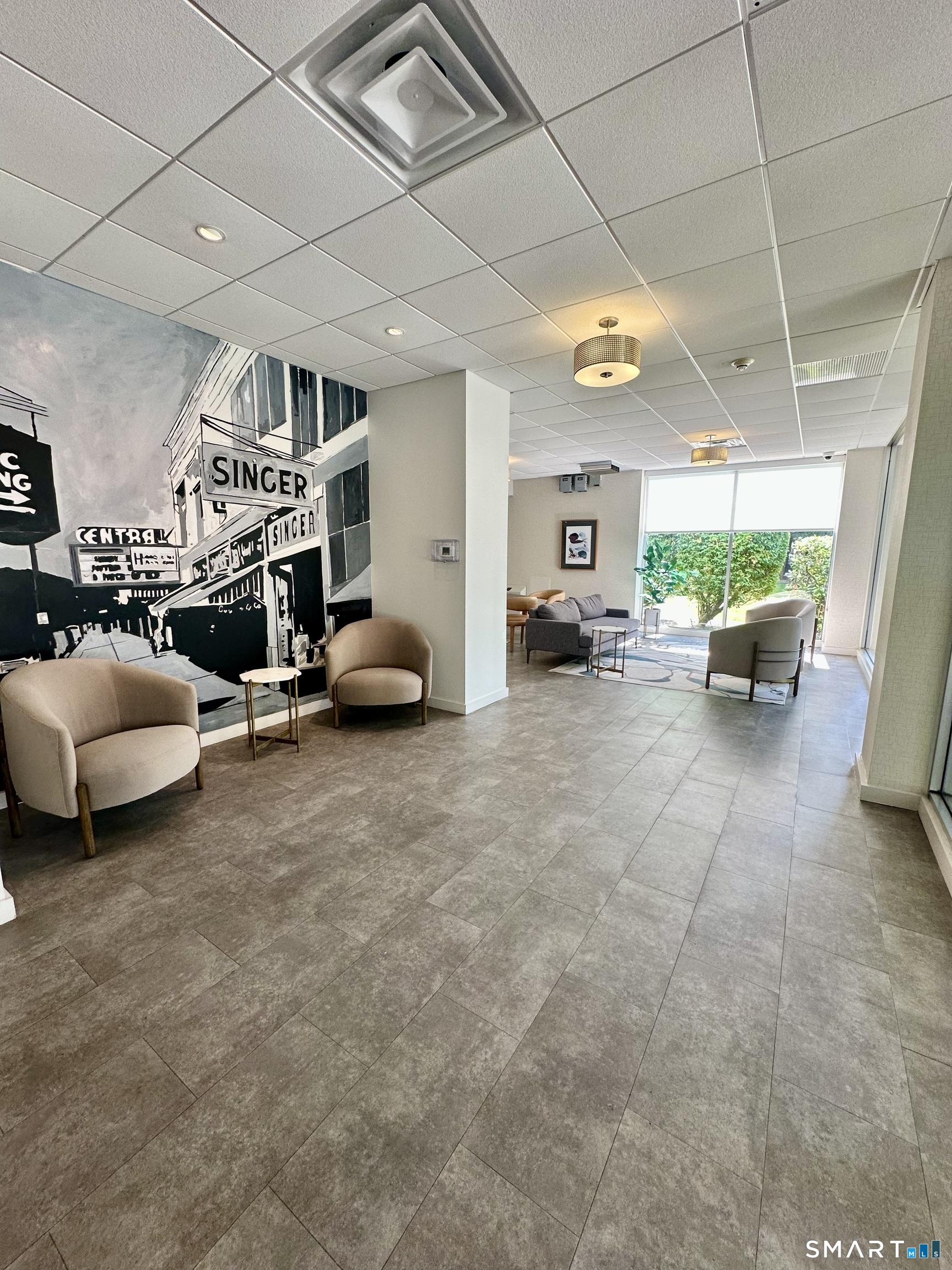 887 Farmington Avenue West Hartford CT 06119