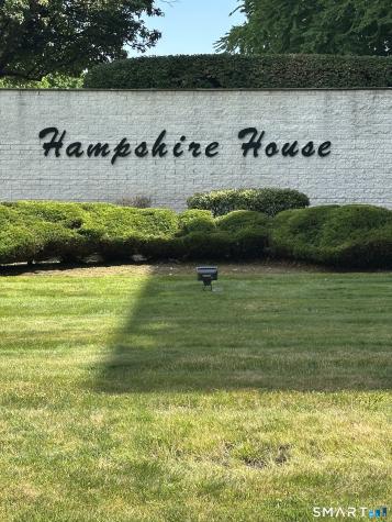 887 Farmington Avenue West Hartford CT 06119