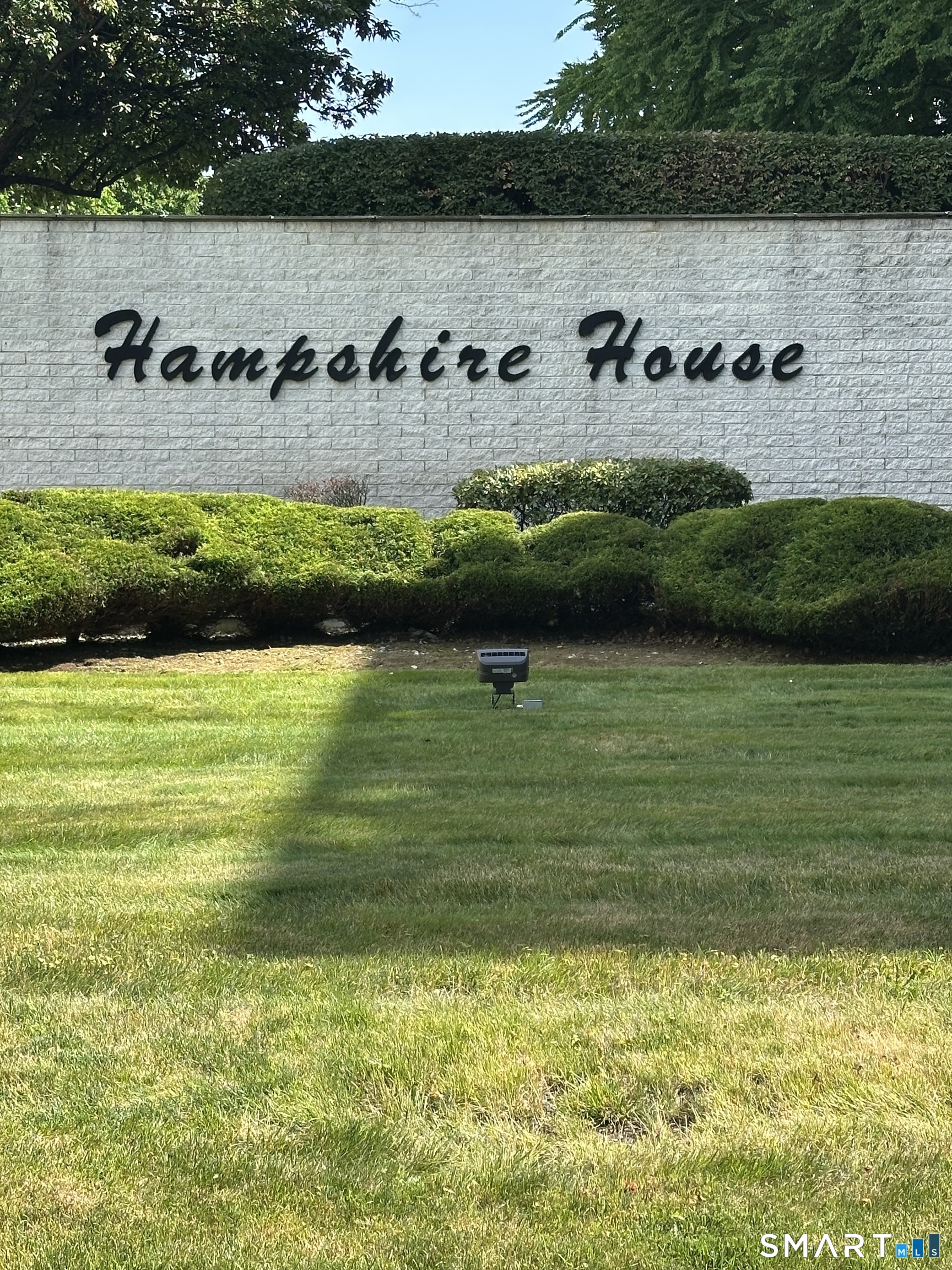 887 Farmington Avenue West Hartford CT 06119