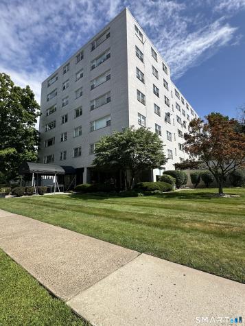887 Farmington Avenue West Hartford CT 06119