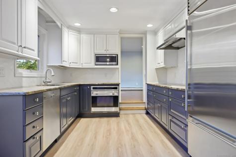 35 Turner Drive Greenwich CT 06831