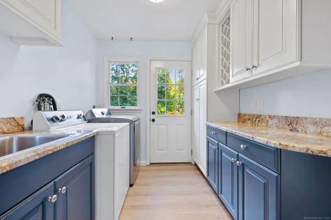 35 Turner Drive Greenwich CT 06831