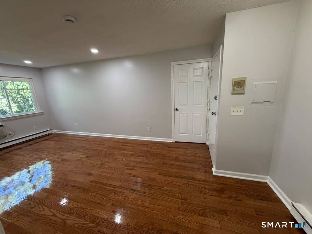 201 Bretton Street Bridgeport CT 06606