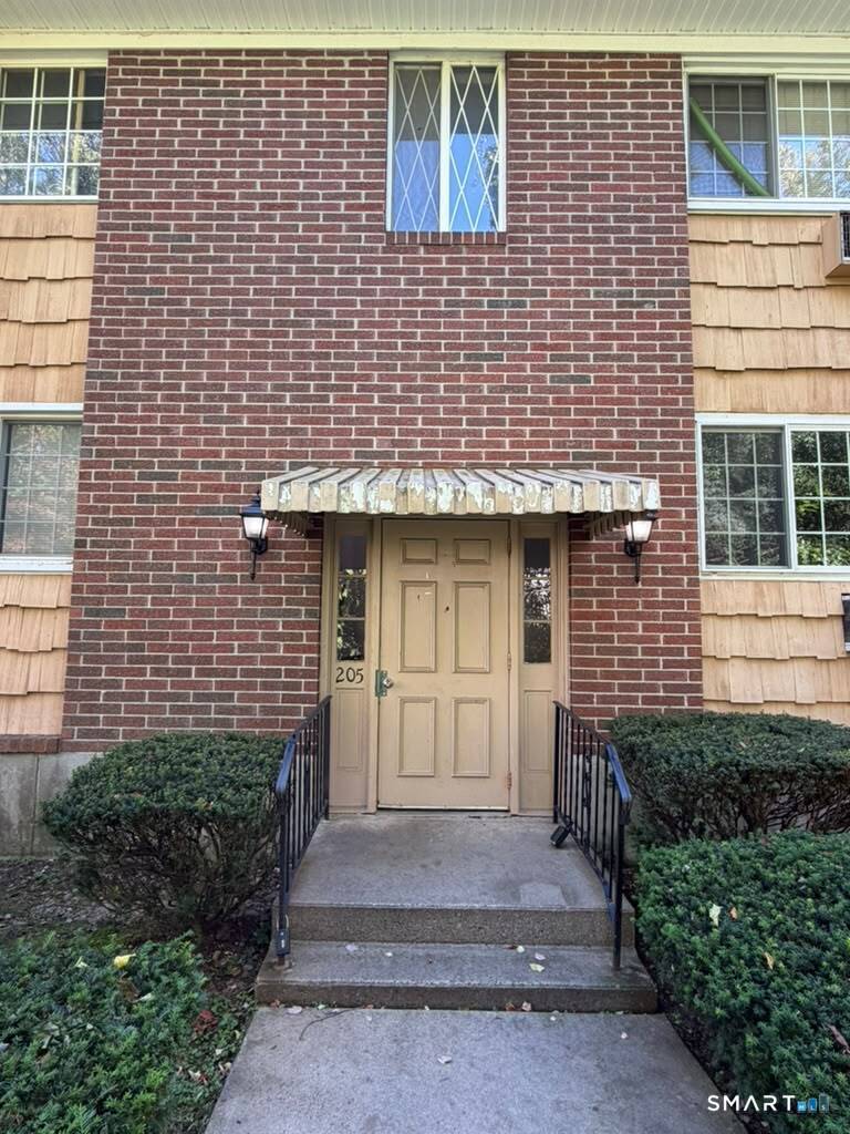 201 Bretton Street Bridgeport CT 06606