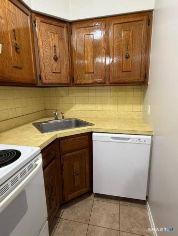 201 Bretton Street Bridgeport CT 06606