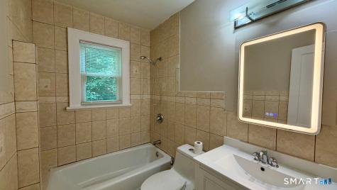 77 Astoria Avenue Bridgeport CT 06604
