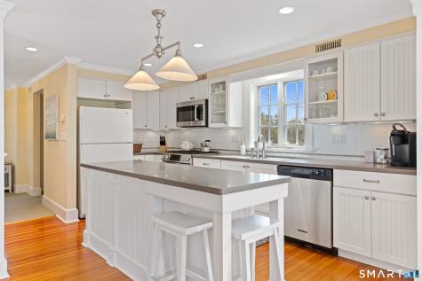 218 Totoket Road Branford CT 06405