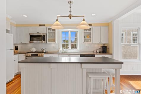 218 Totoket Road Branford CT 06405
