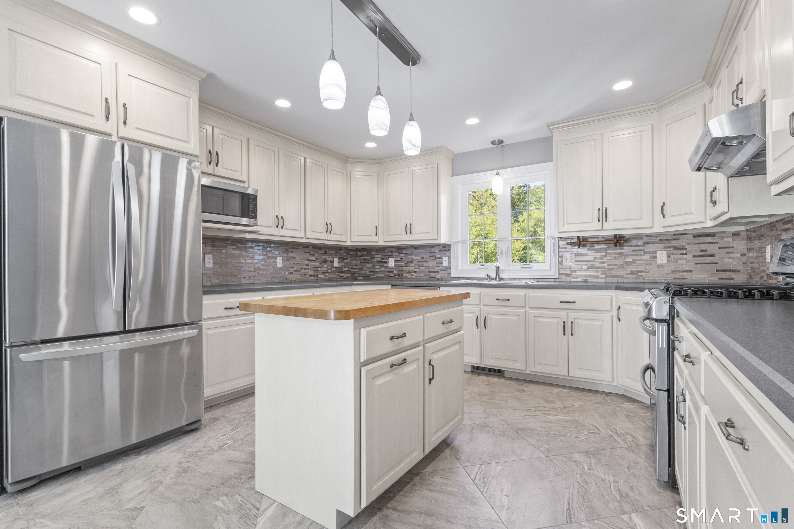 1 Arrowhead Trail Waterford CT 06385