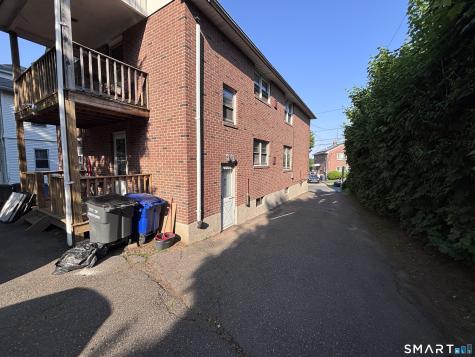 95-97 Grandview Terrace Hartford CT 06114